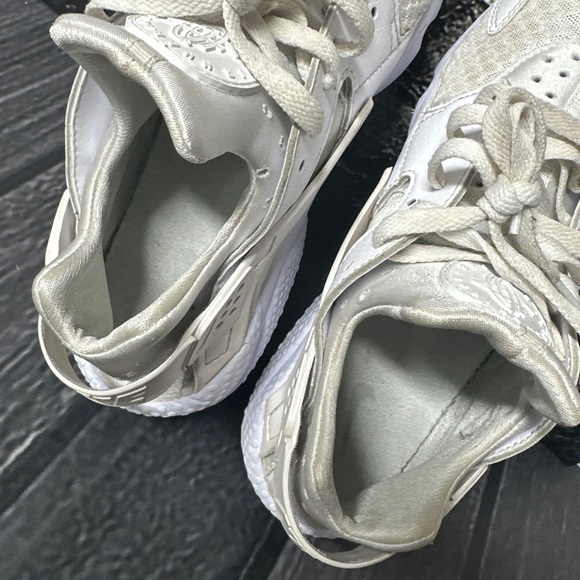 Nike Air Huarache All White Platinum 318429-111 Sneakers Shoes Men's Size 9 - Picture 16 of 16